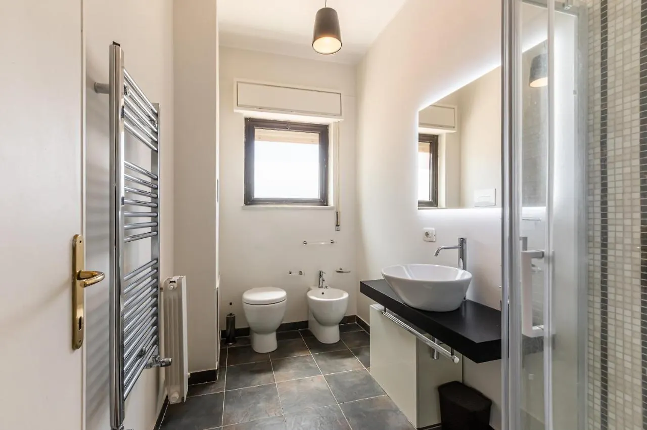 Arenella Elegant Apartment With Private Parking 巴勒莫
