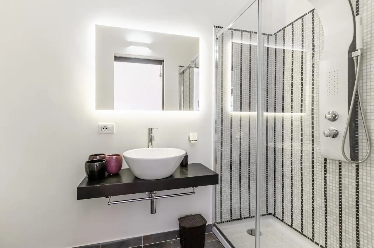 Arenella Elegant Apartment With Private Parking 巴勒莫